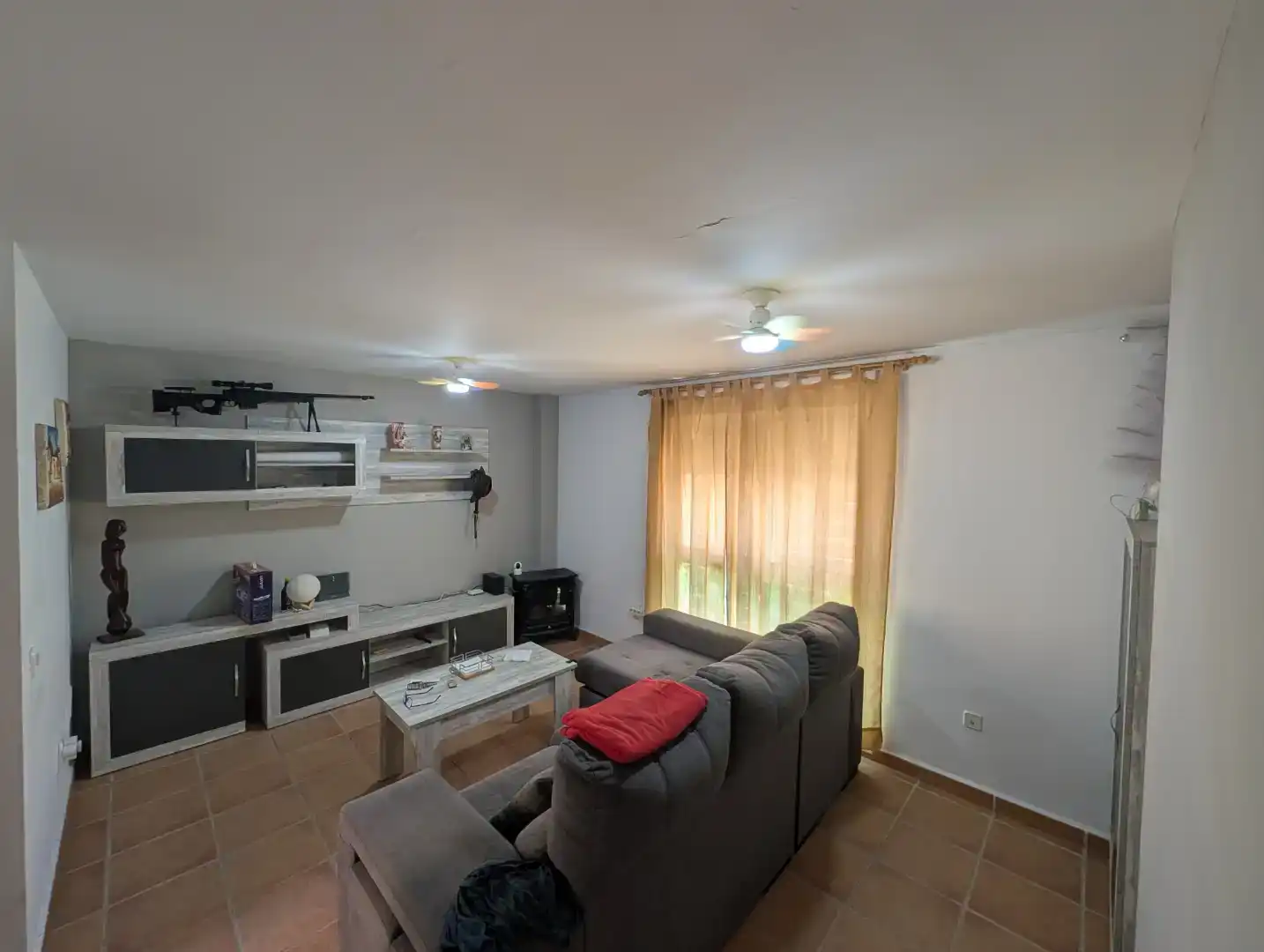 Casa adosada en venda en Algeciras amb Balcó