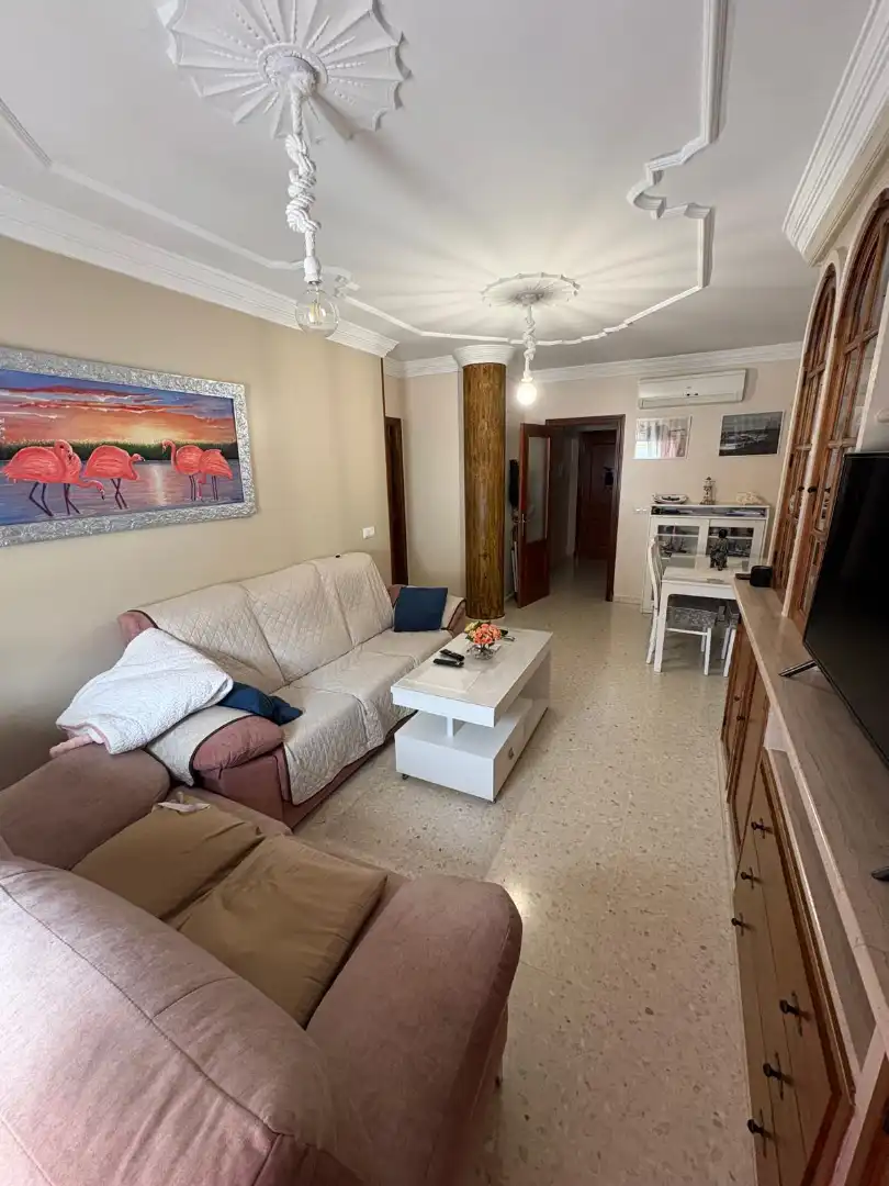 Sala de estar de Piso en venta en Arcos de la Frontera con Aire acondicionado, Calefacción y Amueblado