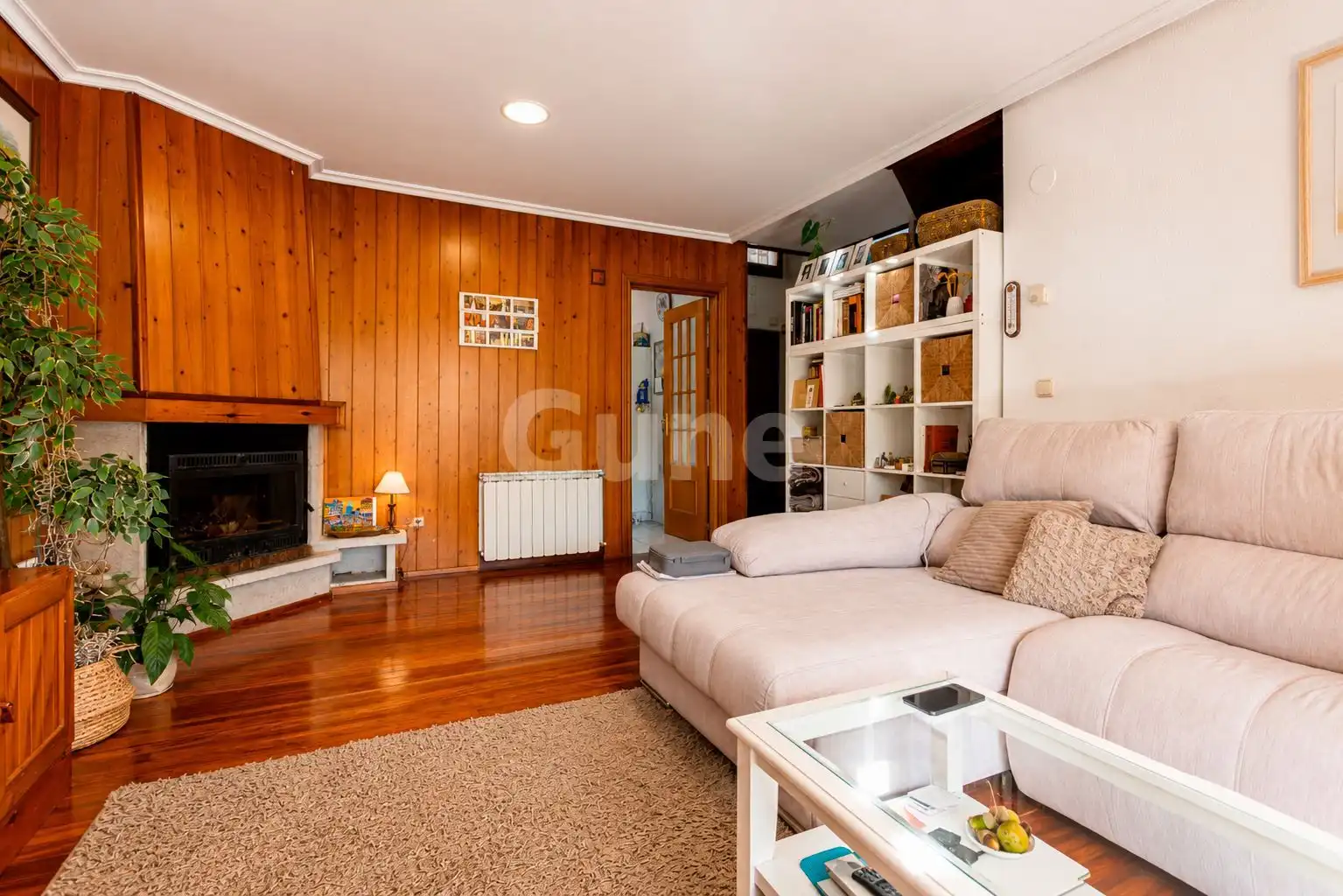 Sala d'estar de Casa adosada en venda en Ikaztegieta amb Calefacció, Jardí privat i Terrassa