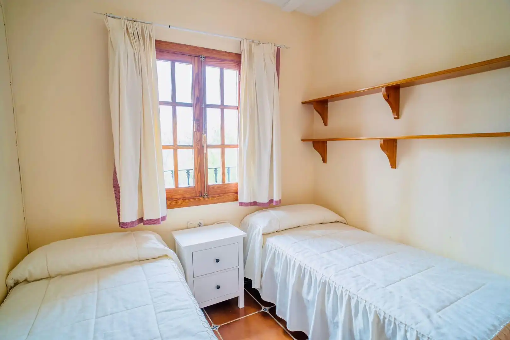 Casa rústica amb terrassa en venda a Villamartín, imagen 12