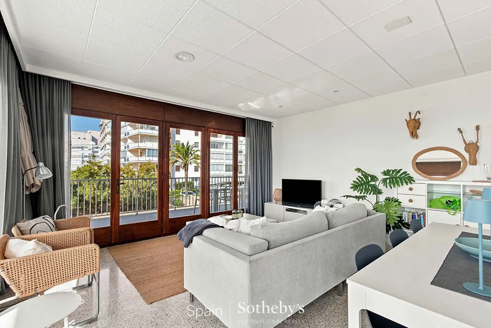 Sala de estar de Edificio en venta en Roses