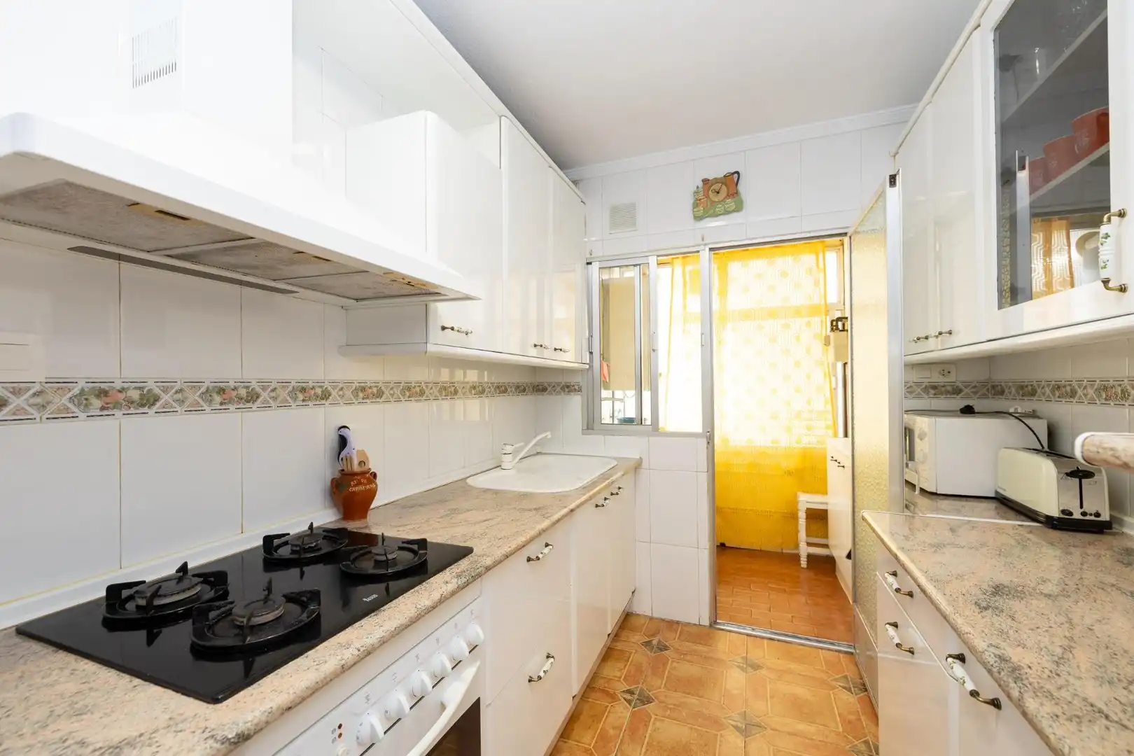 Flat with terrace to rent in Calle Calle Pintor Francisco Pradilla, imagen 5