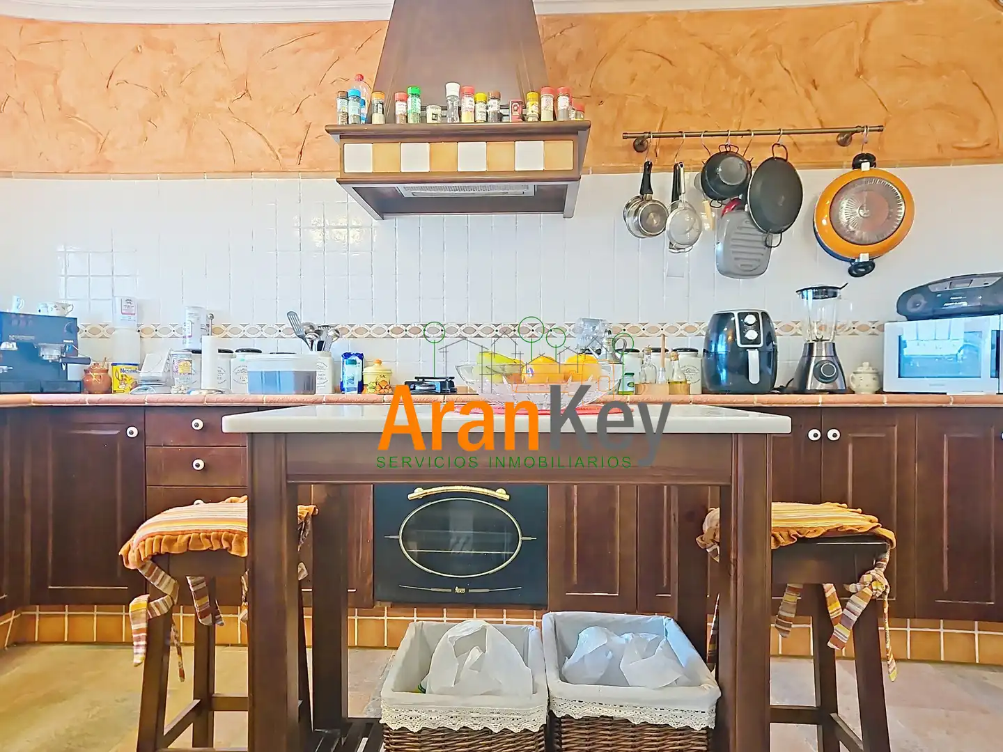 Kitchen of Houses for sale in Aranjuez  with Air Conditioner, Private garden and Terrace