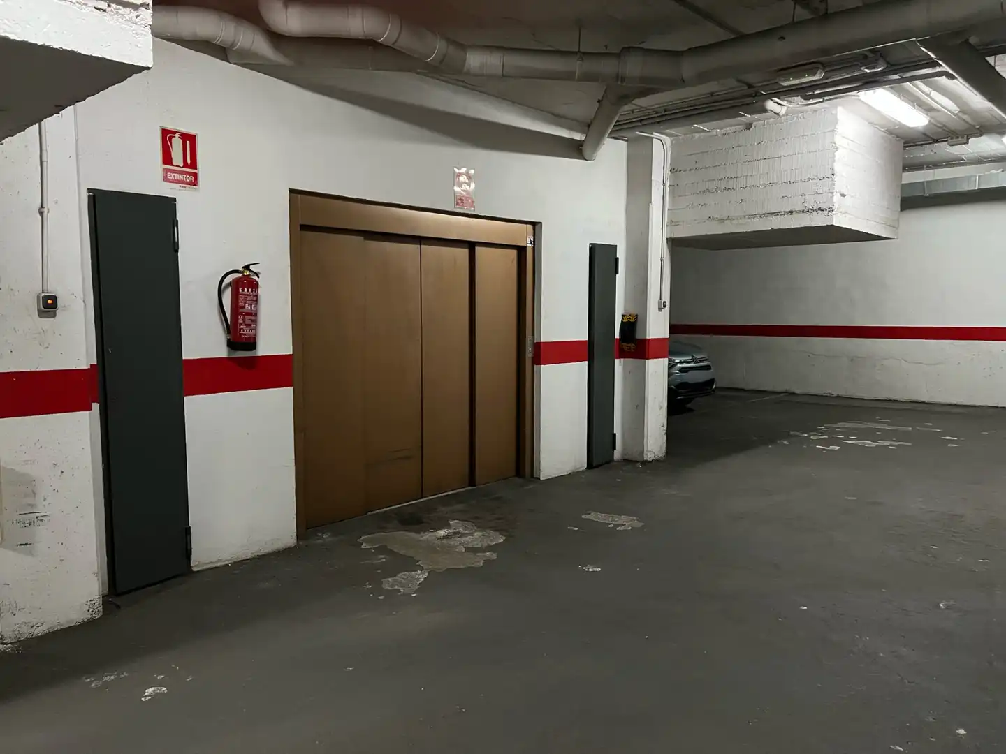 Individual with lift for sale in Carrer Calderón de la Barca, imagen 2