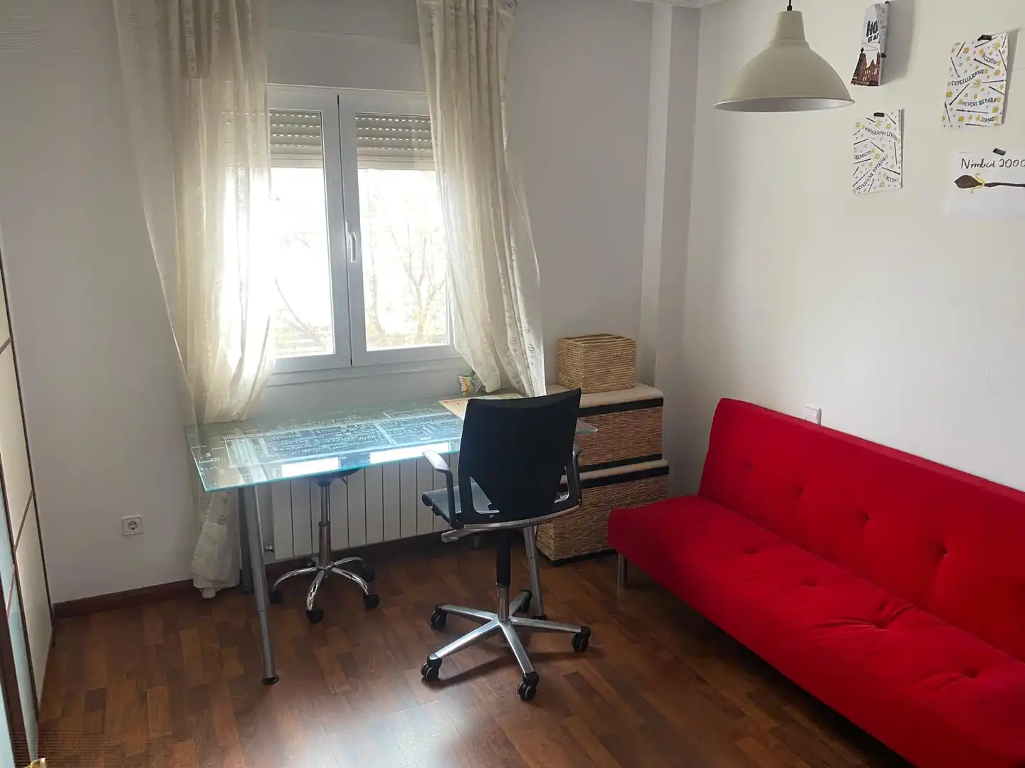 Sala de estar de Casa adosada en venta en Poblete con Aire acondicionado, Calefacción y Jardín privado