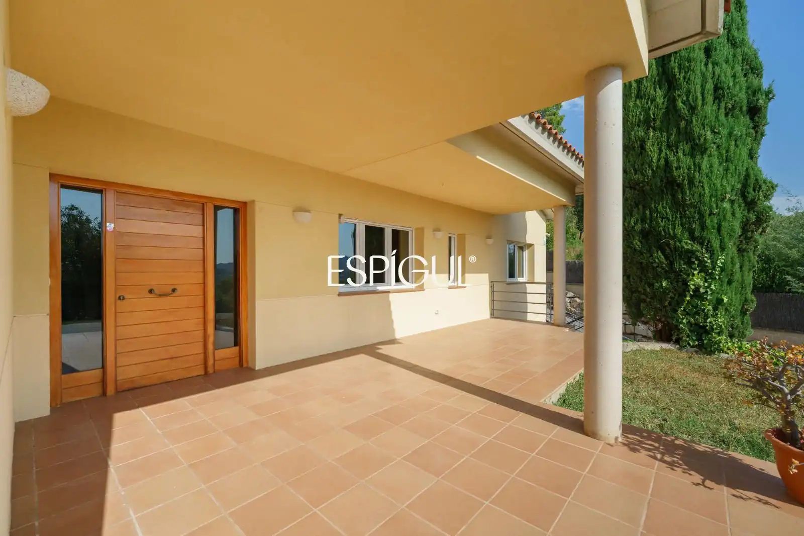 Vista exterior de Casa o xalet en venda en Vallromanes amb Aire condicionat, Calefacció i Jardí privat