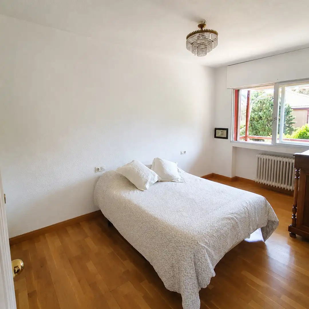 Schlafzimmer von Einfamilien-Reihenhaus zur Miete in Hoyo de Manzanares mit Privatgarten und Gemeinschaftspool