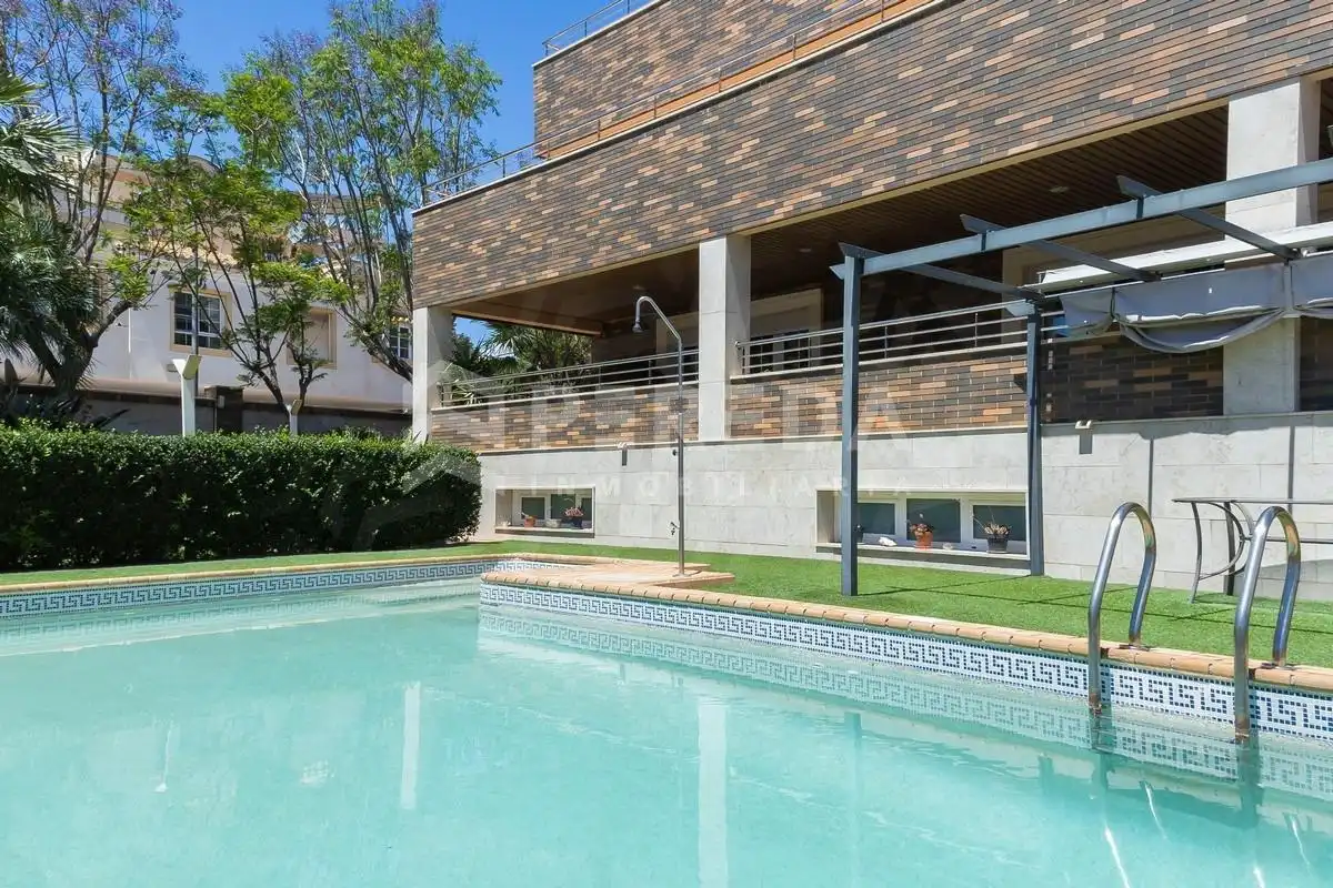 Piscina de Casa o chalet en venta en Roquetas de Mar con Aire acondicionado, Jardín privado y Piscina