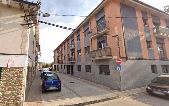 Garaje en Venta en  VILAGELANS, 3 en Roda de Ter