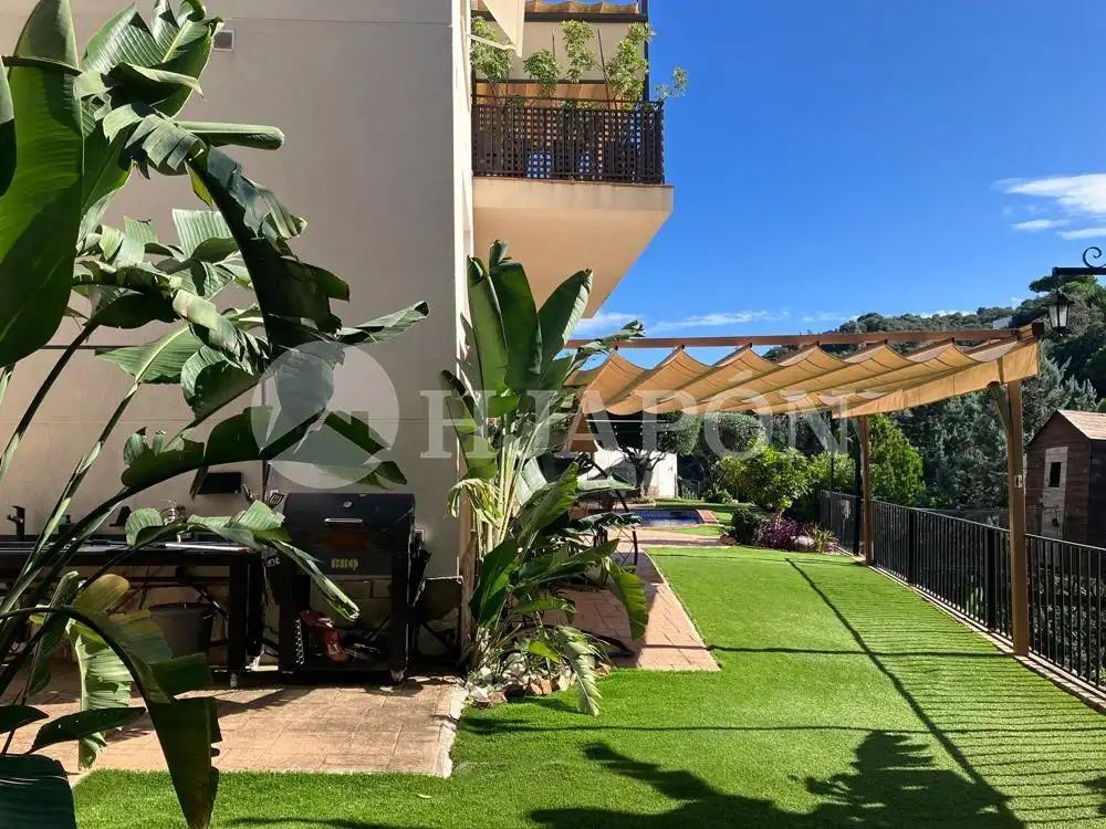Terrassa de Casa o xalet en venda en Alella amb Aire condicionat, Calefacció i Jardí privat