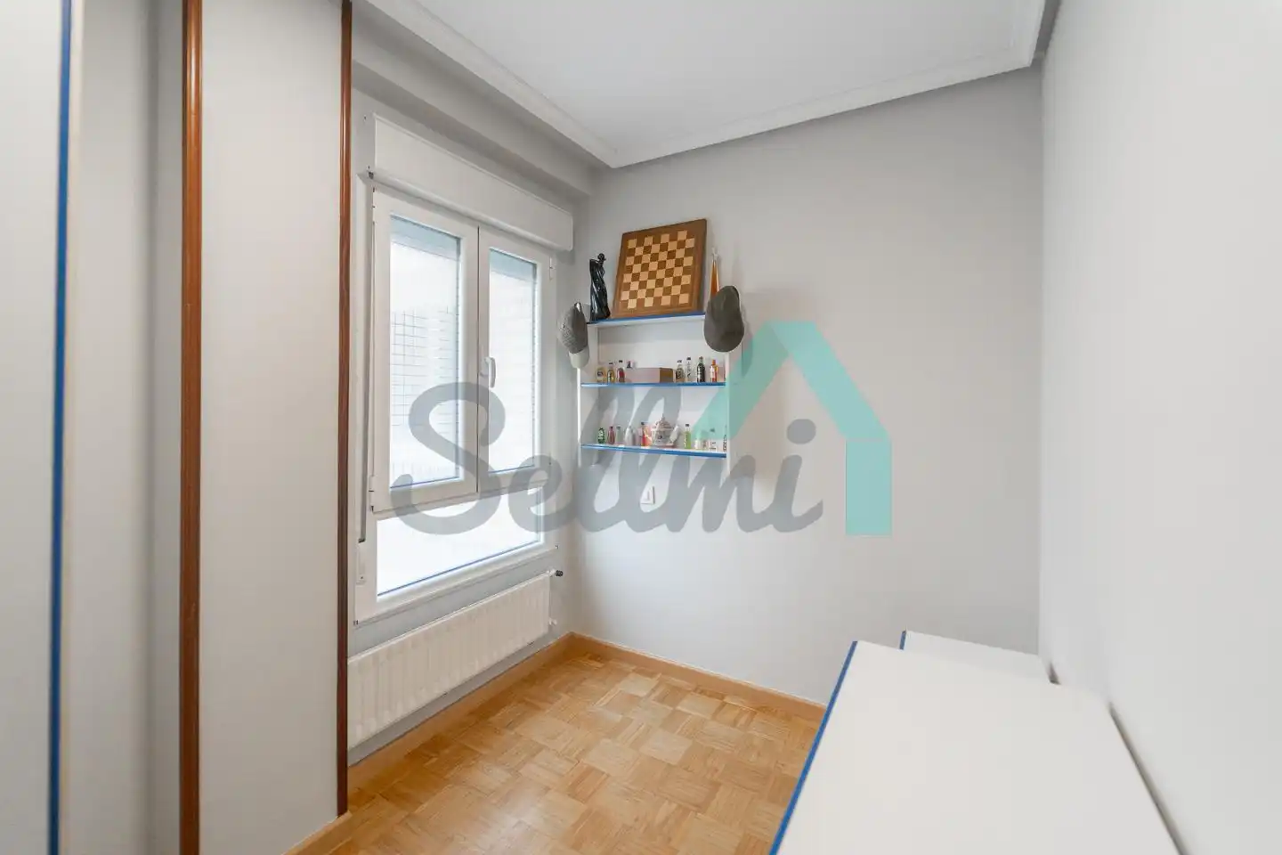 Habitación de Piso en venta en Oviedo  con Calefacción, Parquet y Trastero