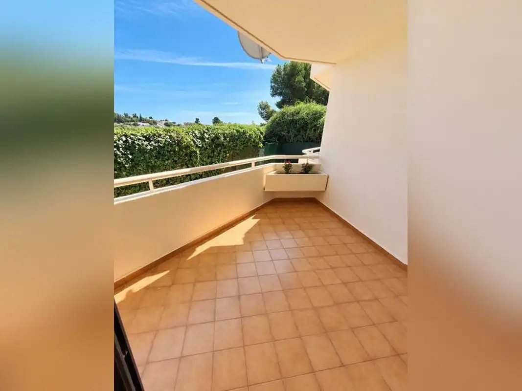 Flat with pool for sale in Selwo, imagen 3