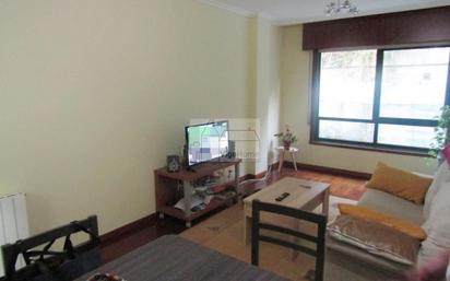 Living room of Flat for sale in Vigo   with Heating, Parquet flooring and Storage room