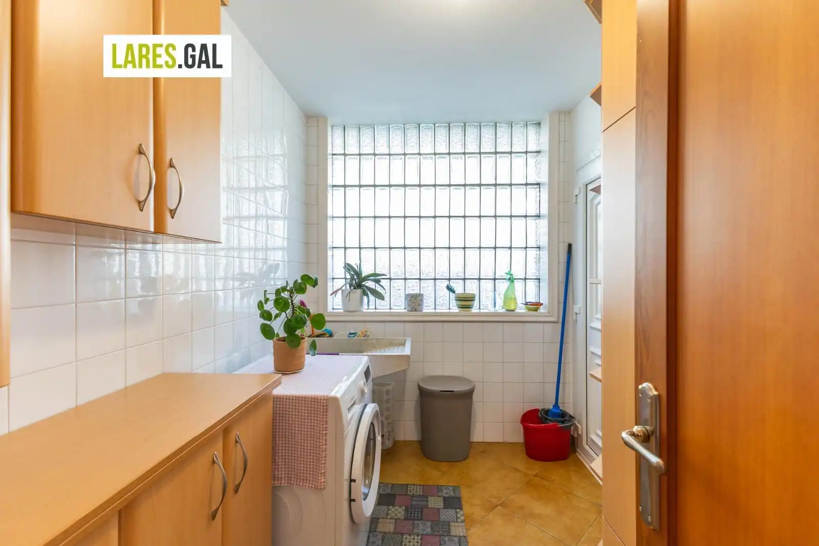 Cocina de Casa o chalet en venta en Cangas  con Calefacción y Trastero