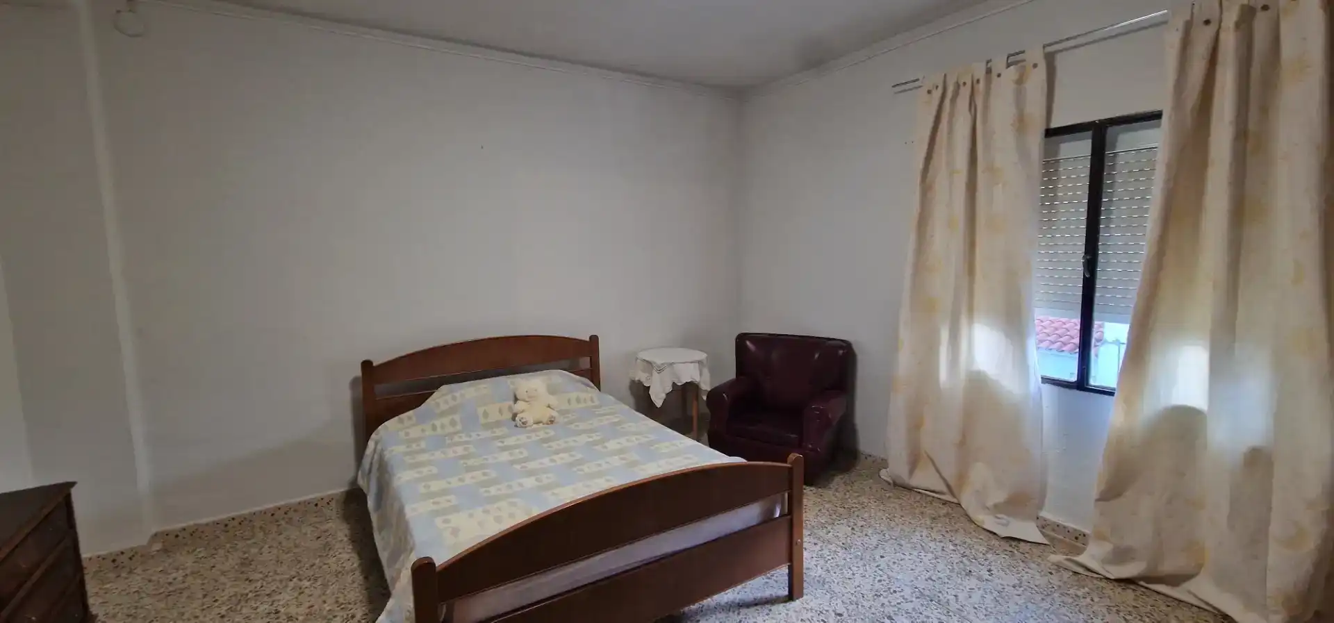Dormitori de Casa adosada en venda en Herrera del Duque amb Aire condicionat, Traster i Moblat