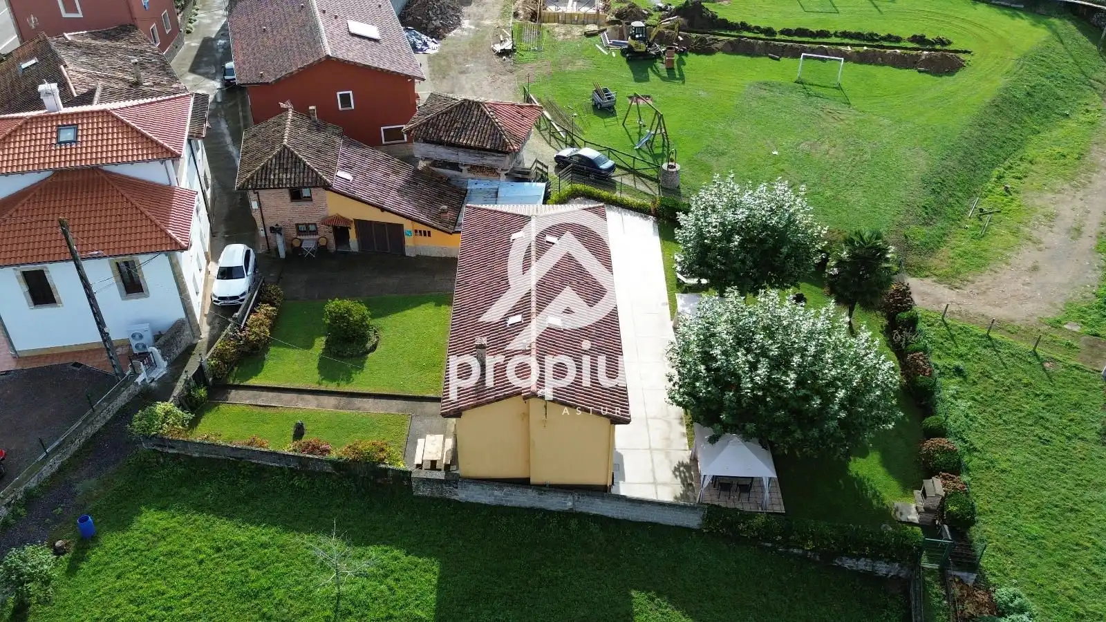 Casa o chalet en venta en Parres con Calefacción, Jardín privado y Parquet