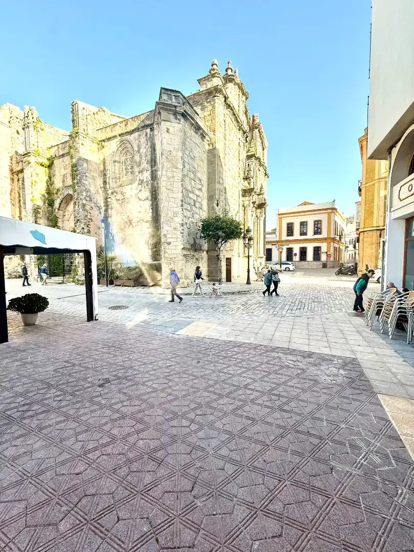 Gewerbefläche zum Verkauf in Plaza de Oviedo 5