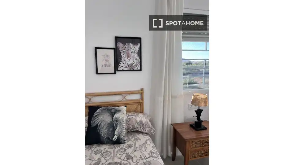 Room in La Magdalena - Molinos Marfagones