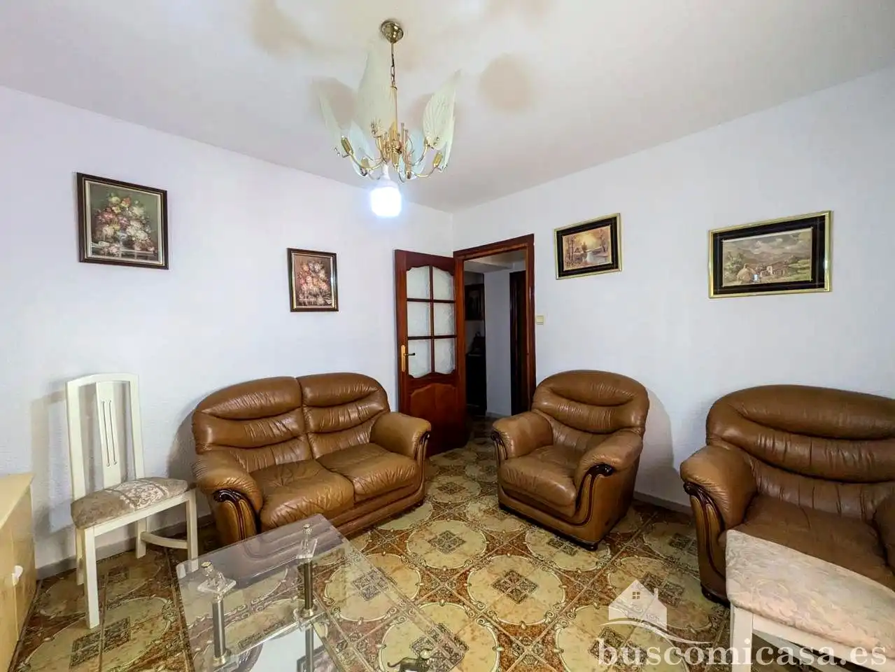 Sala d'estar de Casa o xalet en venda en Linares amb Aire condicionat, Terrassa i Balcó