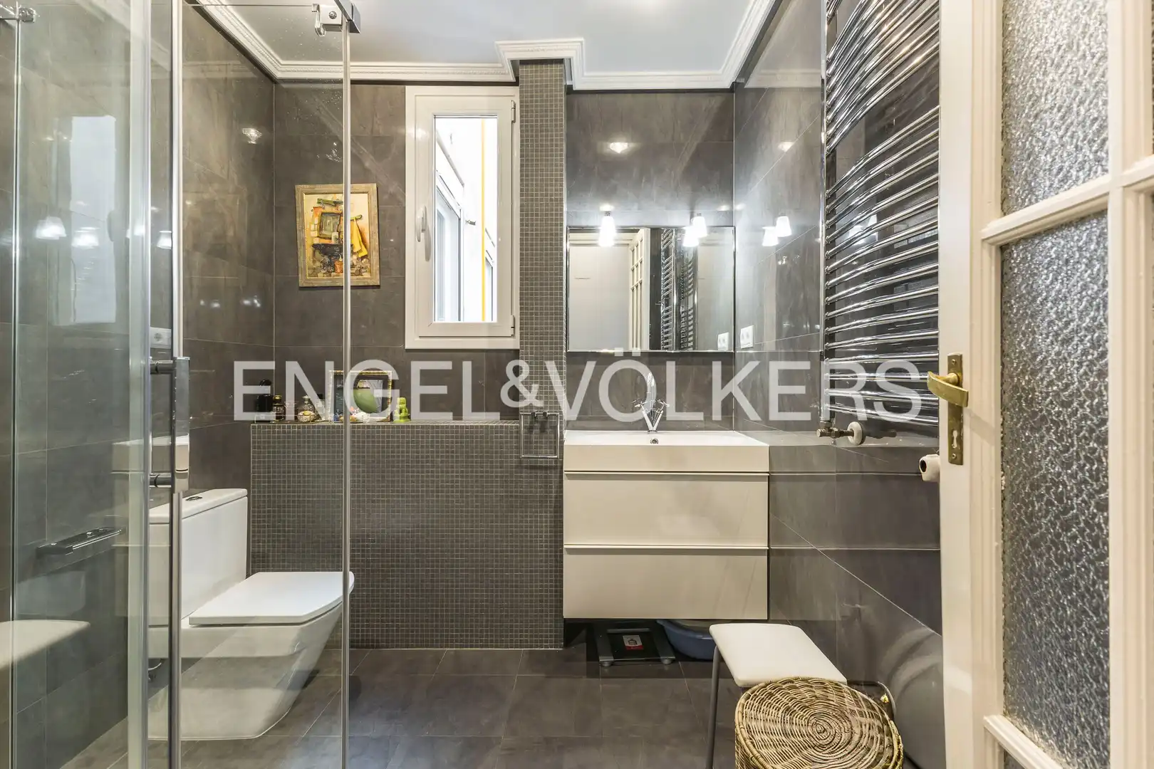 Bathroom of Flat for sale in Madrid  with Air Conditioner, Heating and Balcony