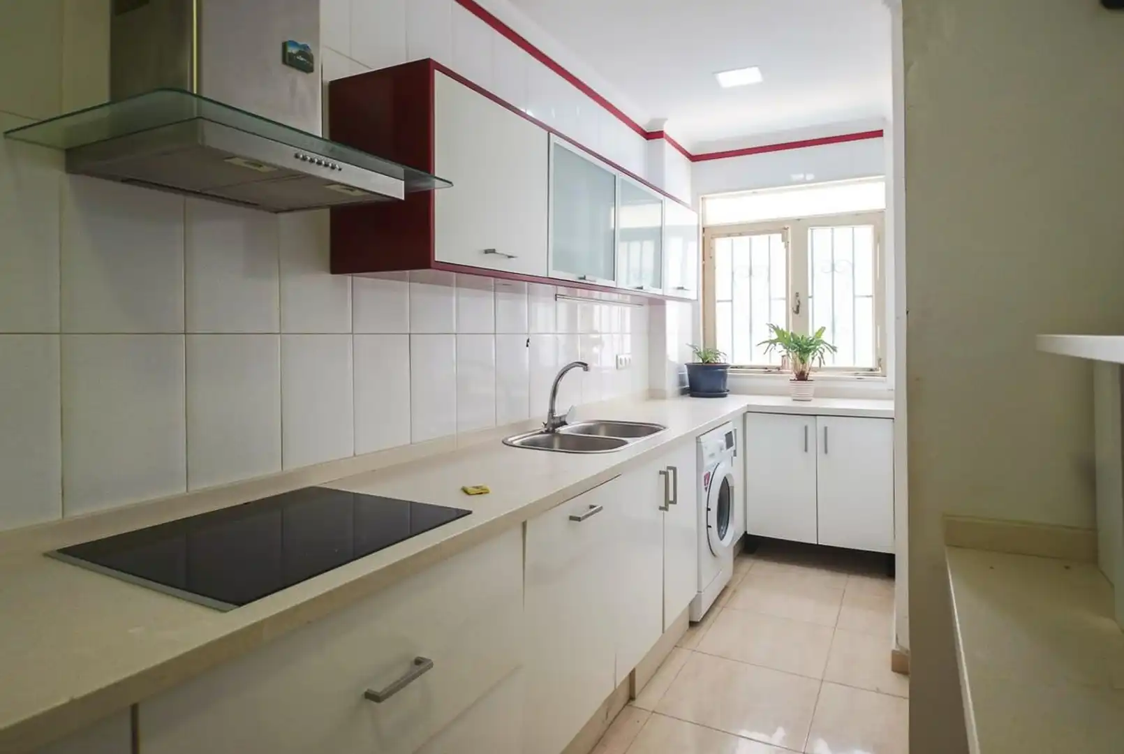 Cocina de Piso en venta en Las Palmas de Gran Canaria con Piscina comunitaria