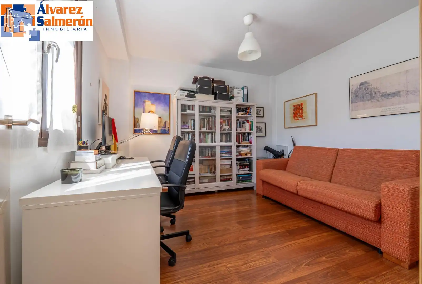 Sala de estar de Casa adosada en venta en Granada con Aire acondicionado y Terraza