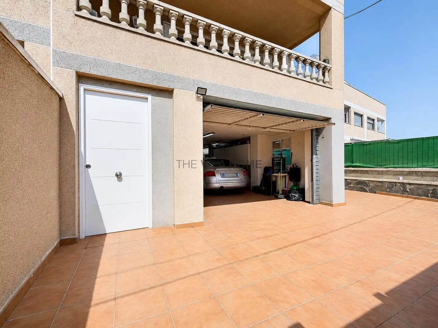 Aparcament de Casa adosada en venda en Calafell amb Aire condicionat i Calefacció