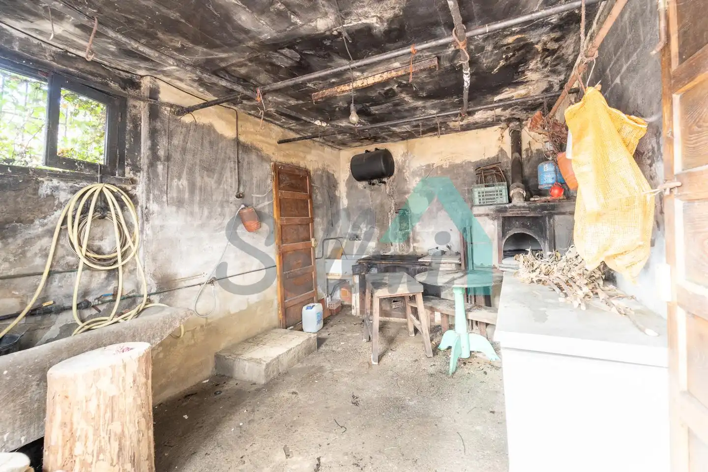 Cuina de Casa adosada en venda en Cangas del Narcea amb Calefacció, Jardí privat i Terrassa