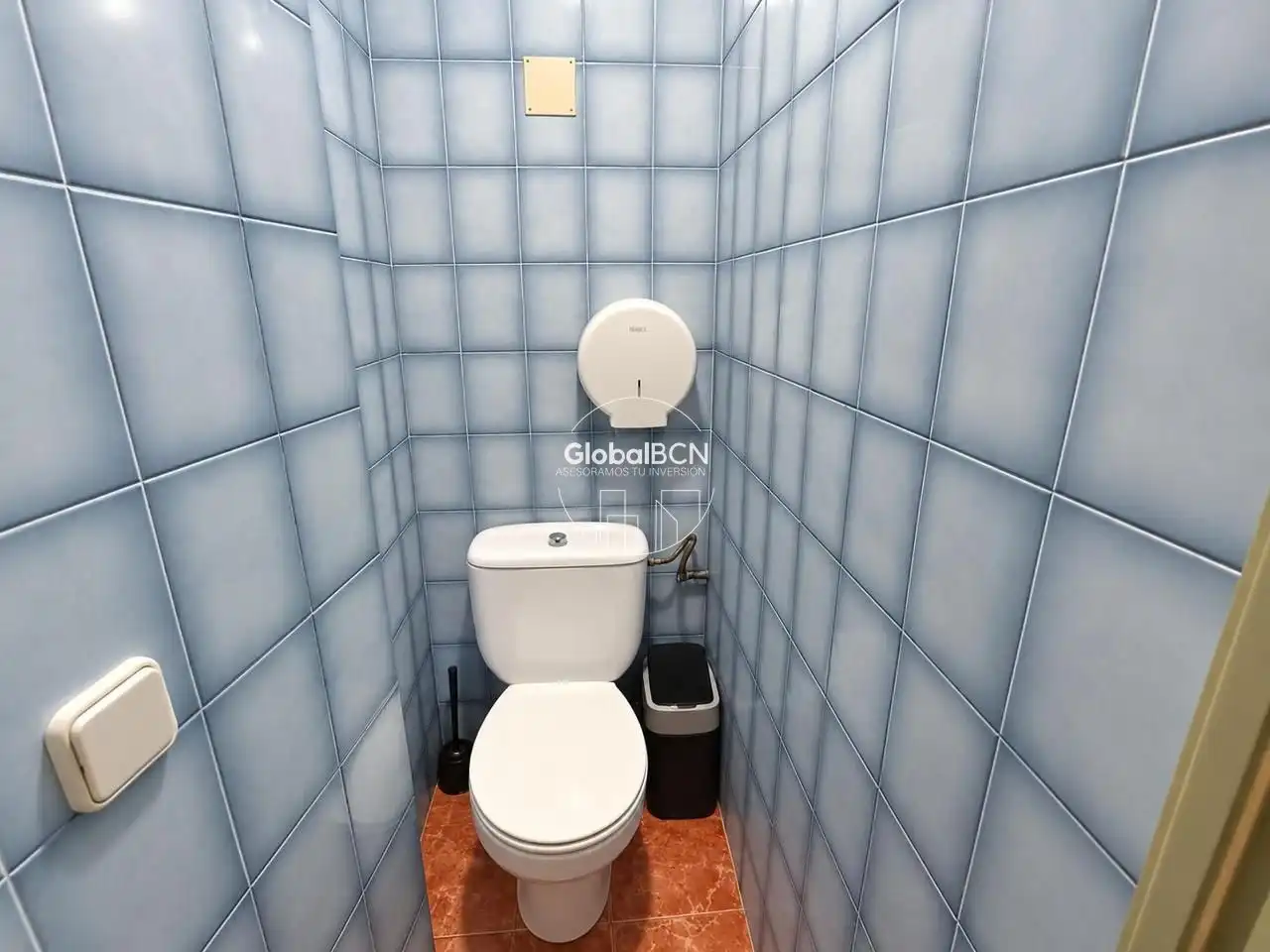 Business premises for transfer in calle de Pau Alsina, imagen 18