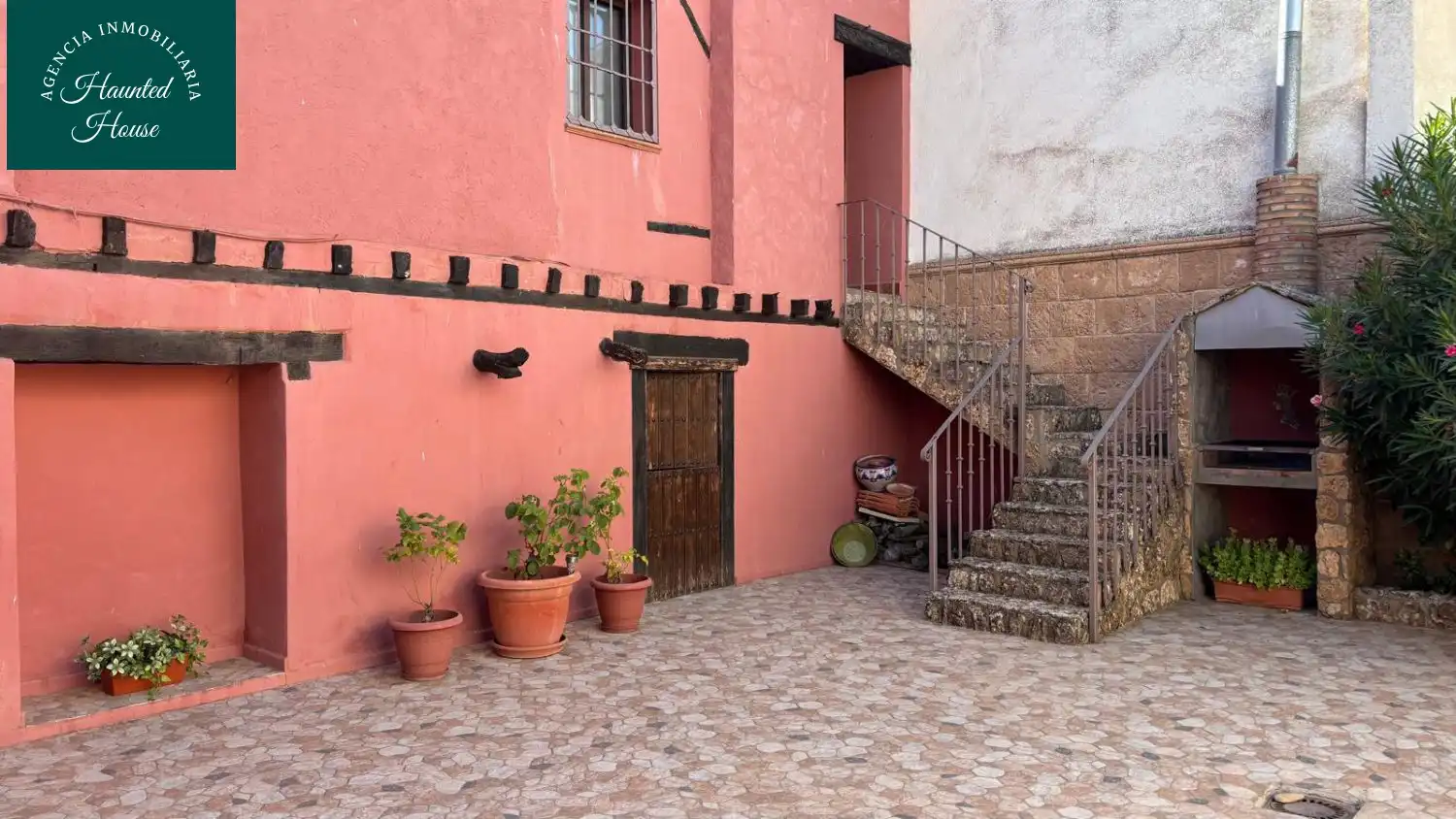 Vista exterior de Casa o chalet en venta en Vianos con Calefacción y Terraza