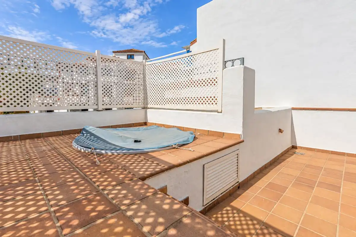 Adossat amb piscina de lloguer a La Alcaidesa, imagen 7