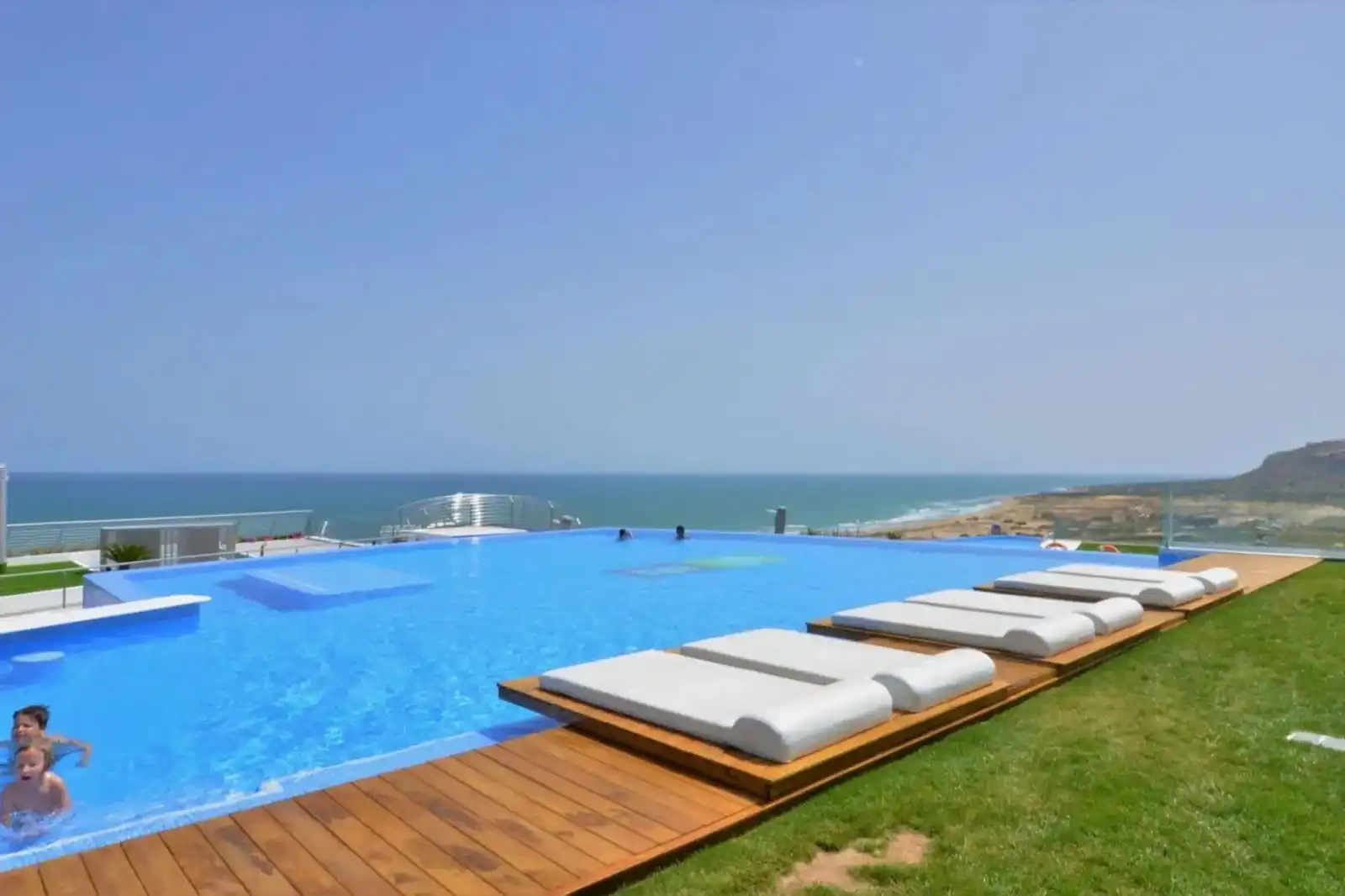 Swimming pool of Attic for sale in Elche / Elx  with Air Conditioner, Private garden and Terrace