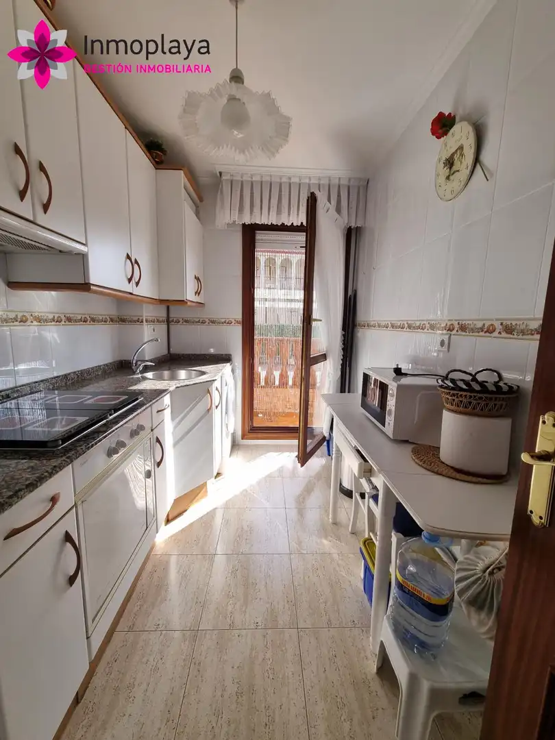 Cuina de Planta baixa en venda en Noja amb Calefacció, Terrassa i Moblat