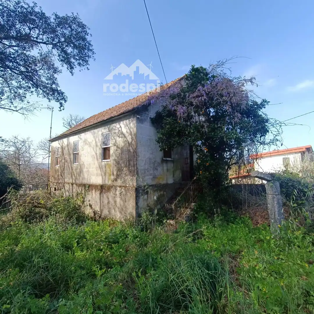 Detached homes for sale in Salvaterra de Miño