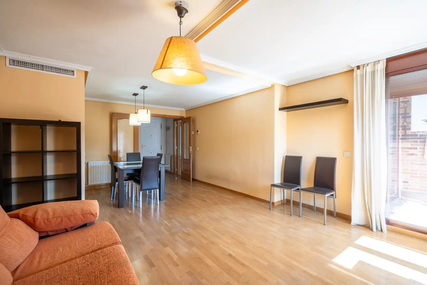 Living room of Flat for sale in Las Rozas de Madrid  with Air Conditioner, Heating and Terrace