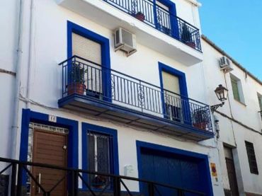 Casa amb balcó en venda a Vilches