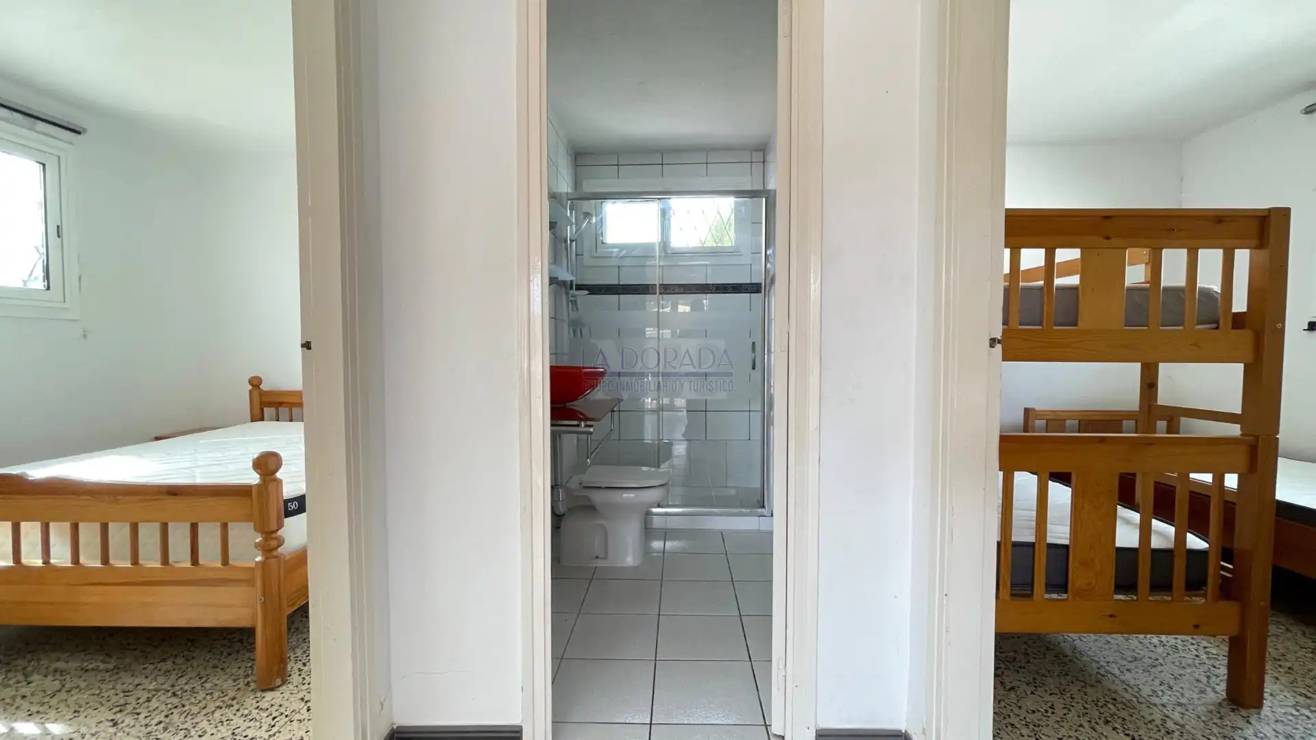 Badezimmer von Haus oder Chalet zum Verkauf in Cambrils mit Klimaanlage, Privatgarten und Terrasse