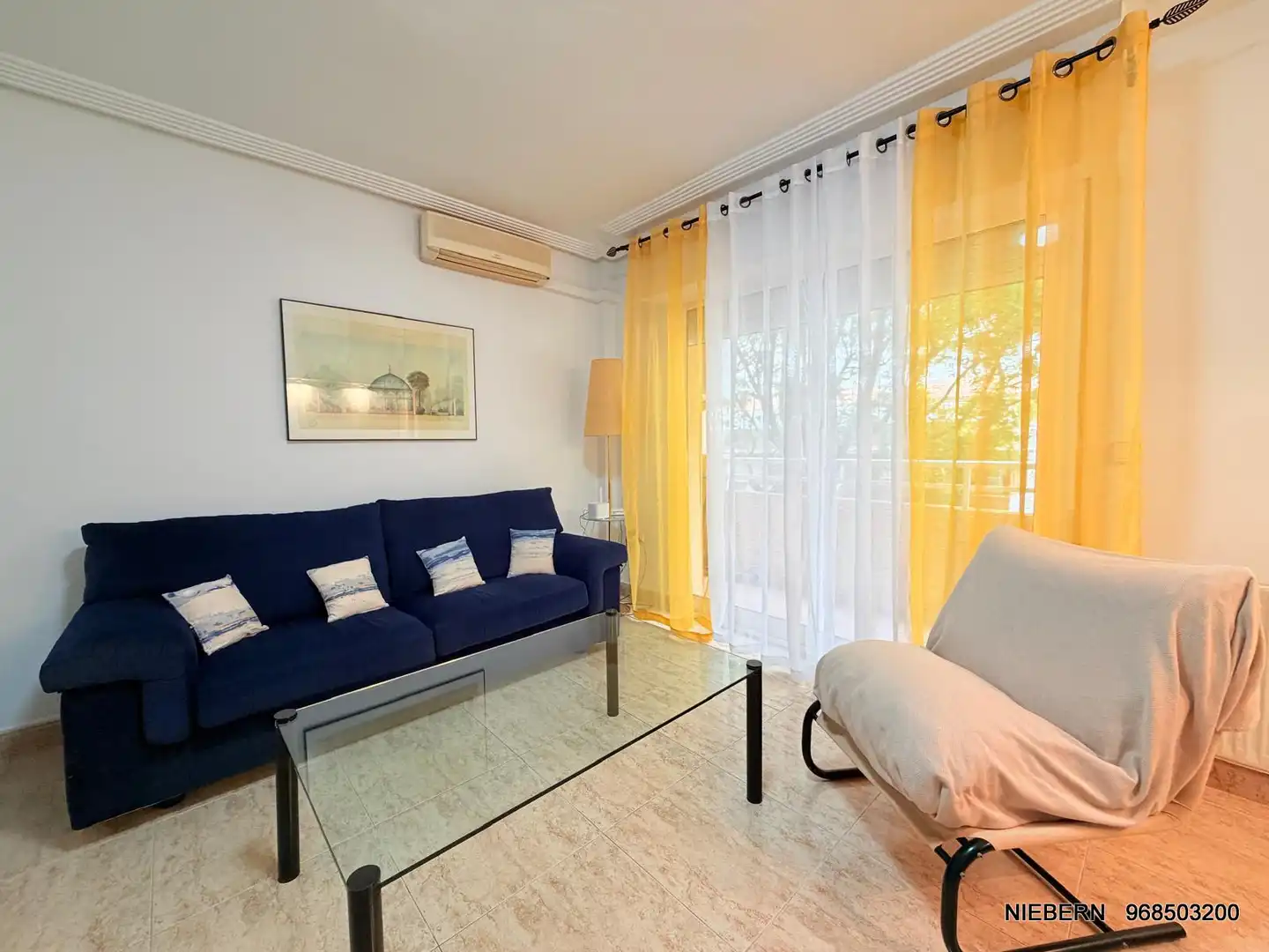 Flat with terrace to rent in Avenida de Venecia, imagen 53