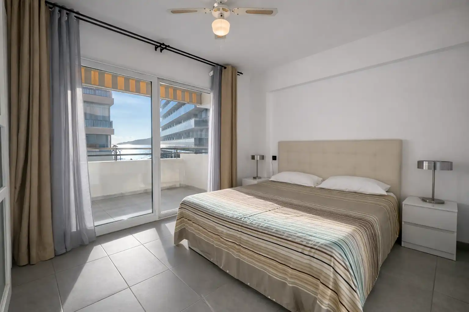 Habitación de Piso en venta en Calpe / Calp con Aire acondicionado y Amueblado