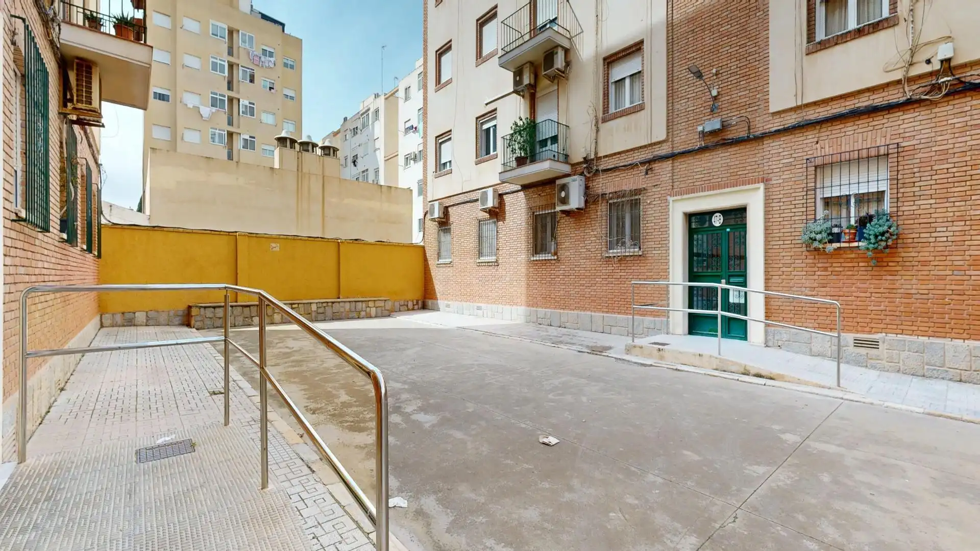 Exterior view of Flat for sale in Cartagena  with Air Conditioner, Heating and Storage room