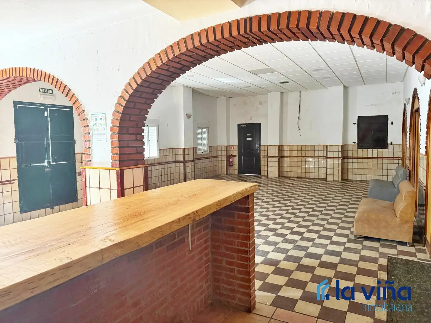 Casa o xalet en venda en Loja amb Terrassa, Traster i Moblat