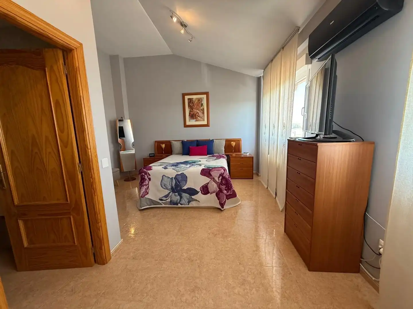 Dormitori de Casa o xalet en venda en Camarena amb Aire condicionat, Calefacció i Jardí privat