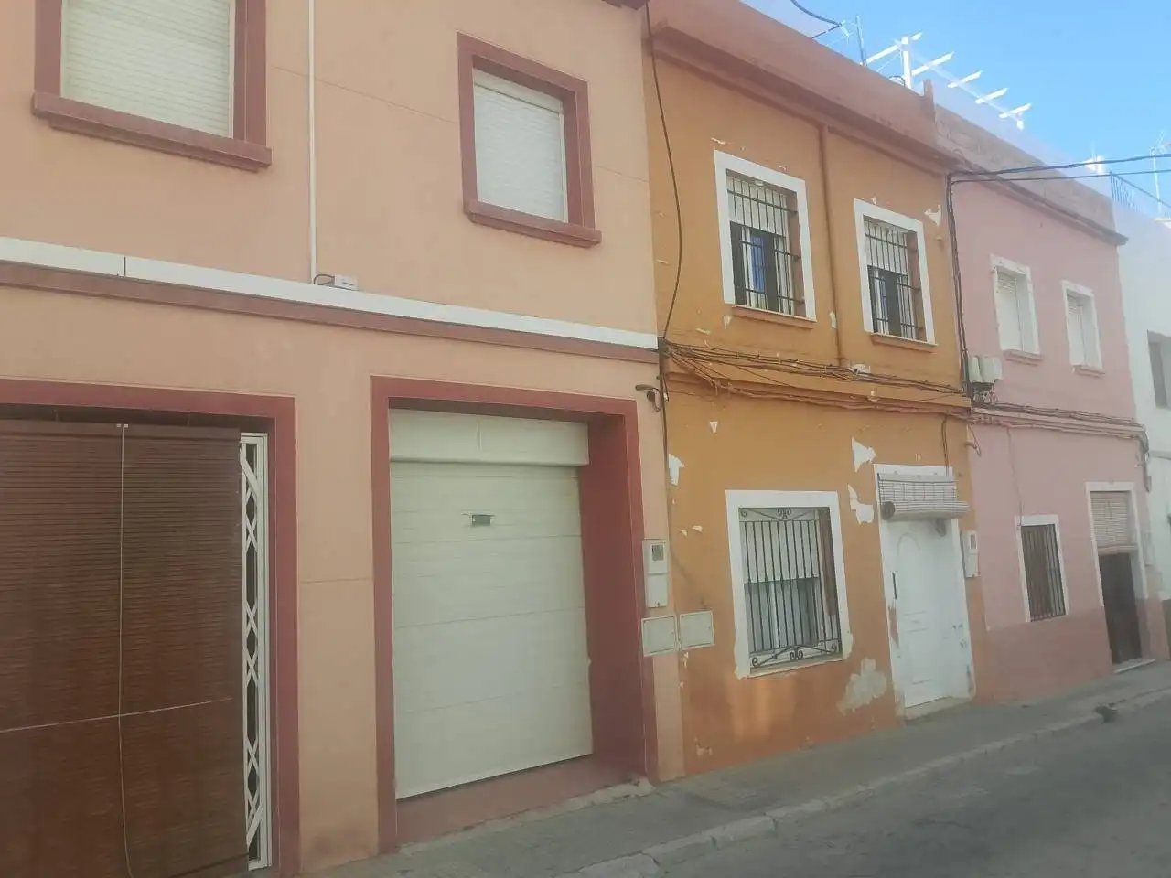 Vista exterior de Casa adosada en venta en Oliva con Aire acondicionado, Terraza y Trastero