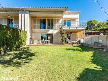 Casa con piscina en venta en Camí del Pedró