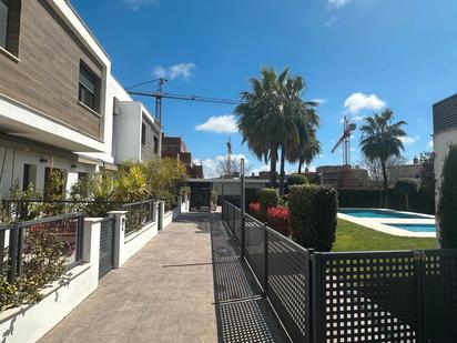 Vista exterior de Casa adosada en venda en  Córdoba Capital amb Traster i Piscina comunitària