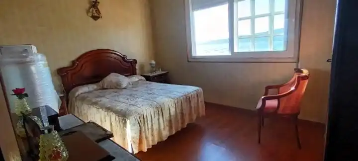 Bedroom of Flat for sale in Redondela  with Storage room and Balcony