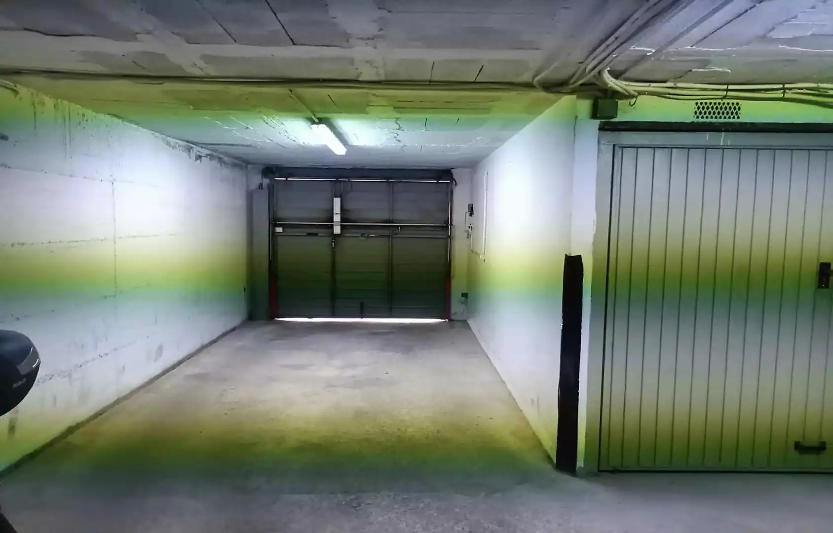 Parkplatz von Garage zum Verkauf in Roses