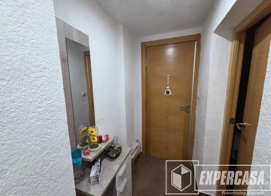 Flat for sale in Alfafar  with Air Conditioner