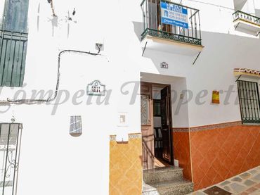 Casa con balcone in vendita a Árchez