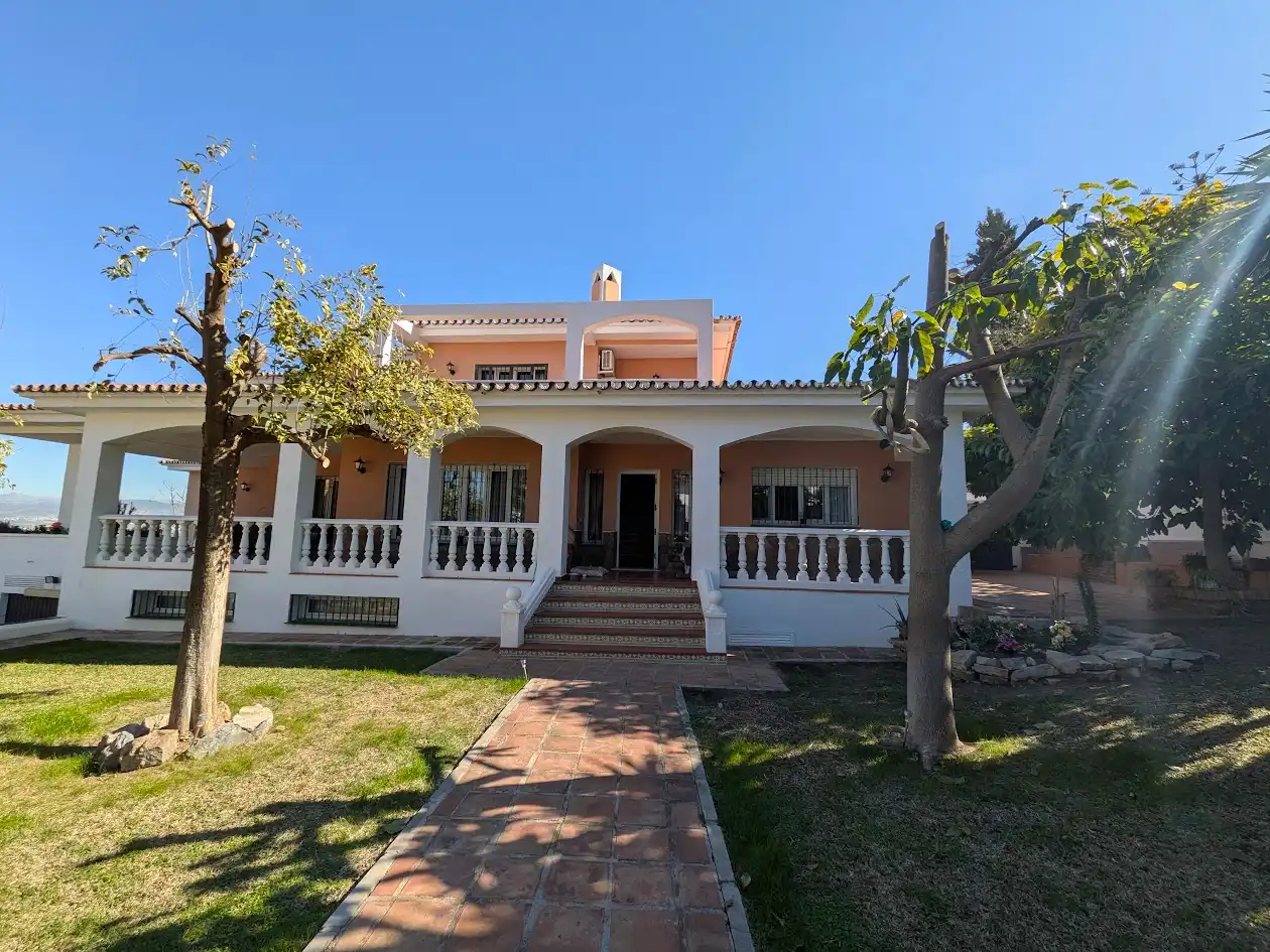 Chalet con terraza en venta en Calle Pajarete 20, imagen 3